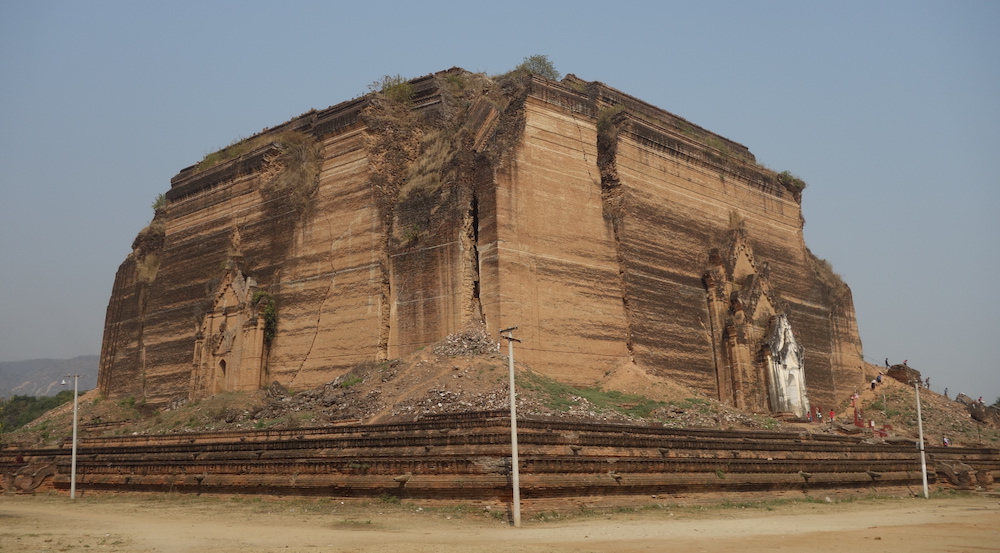 Minkun stupa